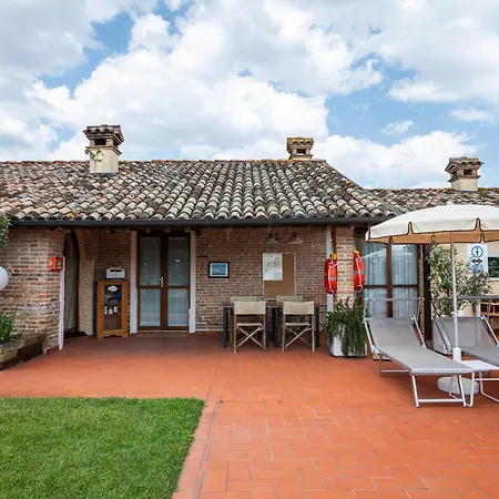 Tenuta La Rotta - & Pool Gæstehus