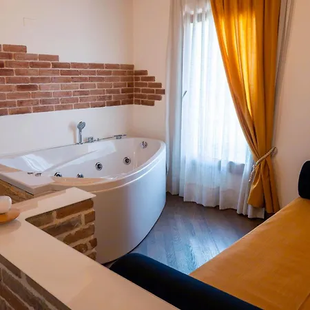 Tenuta La Rotta - & Pool Πανσιόν