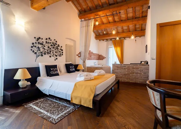 Tenuta La Rotta - & Pool בית הארחה 4*